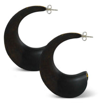 Carica l'immagine nel visualizzatore di Gallery, Orecchini a semicerchio in ebano e foglia d'oro - Rosso Veneziano Gioielli