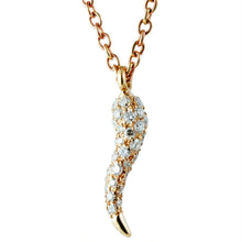 Carica l'immagine nel visualizzatore di Gallery, Girocollo con Pendente Cornetto in Oro Rosa 18K e Diamanti – Rosso Veneziano Gioielli