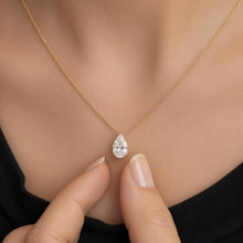 Carica l'immagine nel visualizzatore di Gallery, Girocollo in Oro Rosa 9 Carati con Diamante Lab-Grown - Rosso Veneziano Gioielli