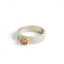 Carica l'immagine nel visualizzatore di Gallery, Anello in argento bicolor con tormalina colorata - Rosso Veneziano Gioielli
