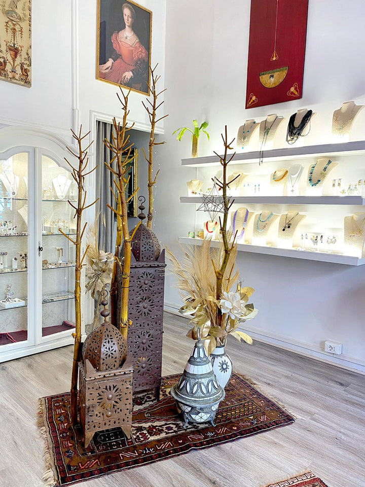 Boutique a Roma in zona Monteverde Vecchio Rosso Veneziano Gioielli
