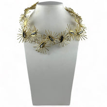 Carica l&#39;immagine nel visualizzatore di Gallery, Collana in bronzo e vetro
