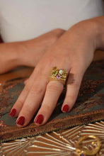 Carica l&#39;immagine nel visualizzatore di Gallery, Anello donna carrè in argento dorato martellato con quarzo citrino
