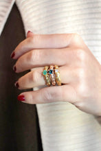 Carica l&#39;immagine nel visualizzatore di Gallery, Anello martellato in argento dorato e oro con diamante Lab Grown – Rosso Veneziano Gioielli
