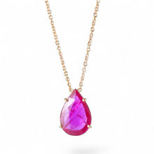 Carica l'immagine nel visualizzatore di Gallery, Collana pendente in oro rosa 18 kt con rubino a goccia - Rosso Veneziano Gioielli
