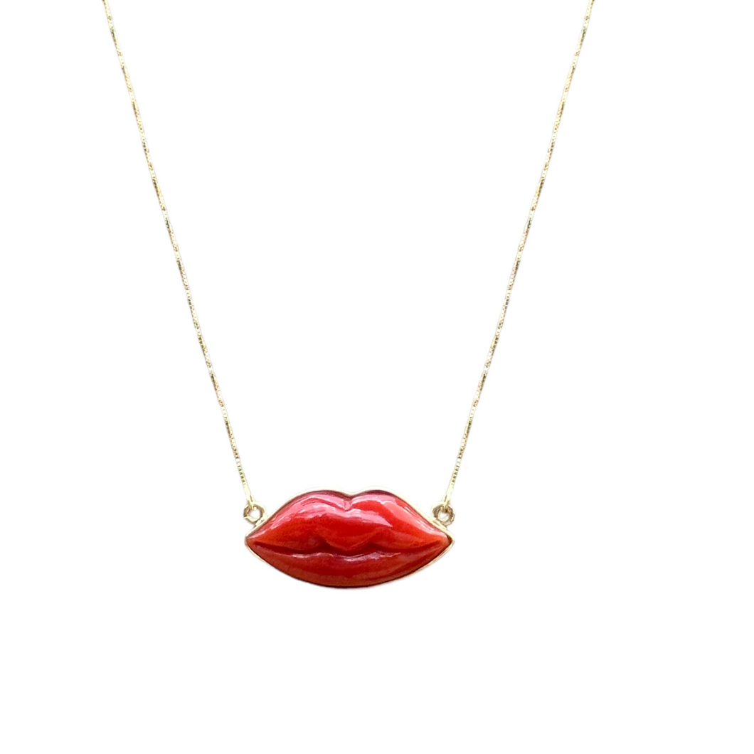 Collana labbra in oro e corallo