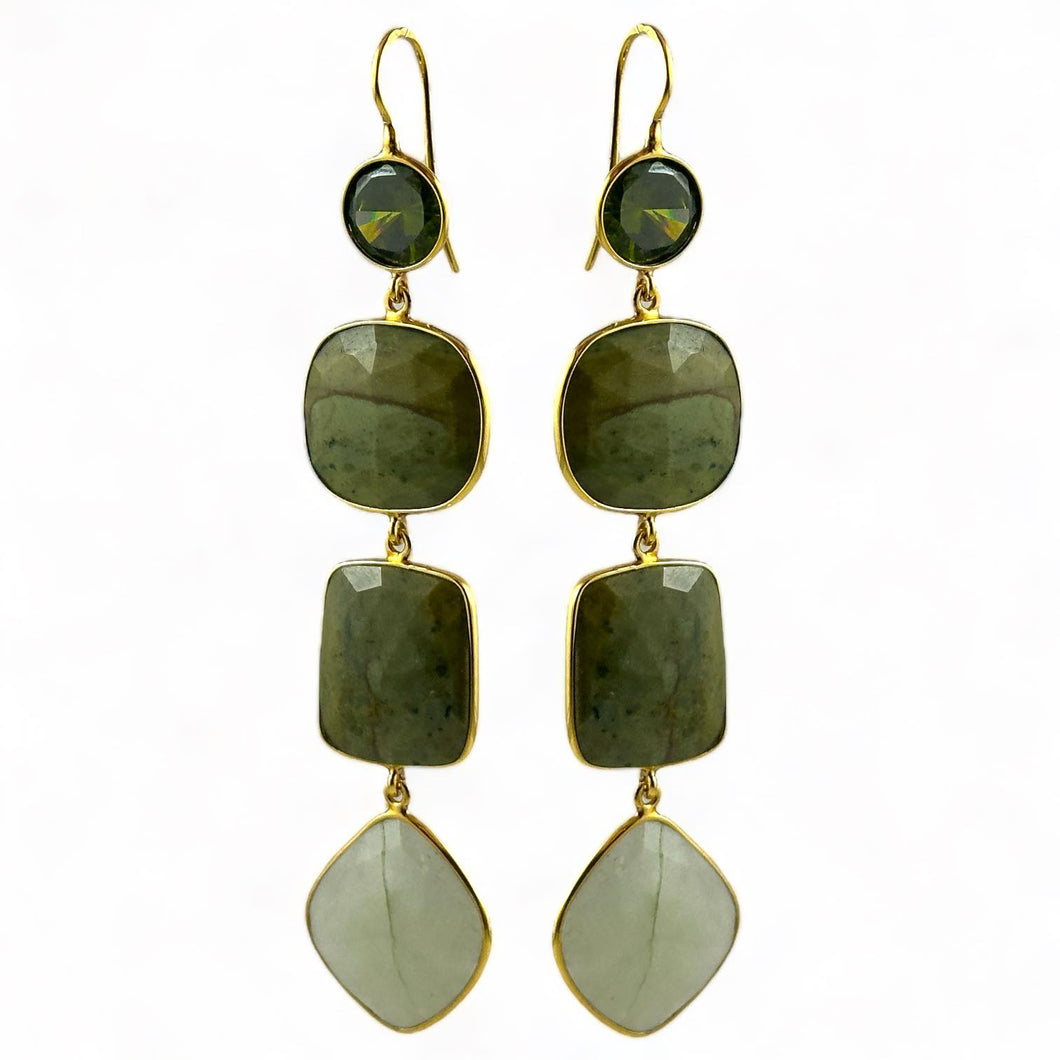 Orecchini pendenti in argento dorato con diaspro verde