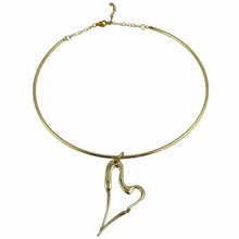Carica l&#39;immagine nel visualizzatore di Gallery, Girocollo da donna con cuore pendente in bronzo dorato

