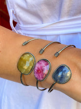 Carica l&#39;immagine nel visualizzatore di Gallery, Bracciale da donna con zaffiri multicolor

