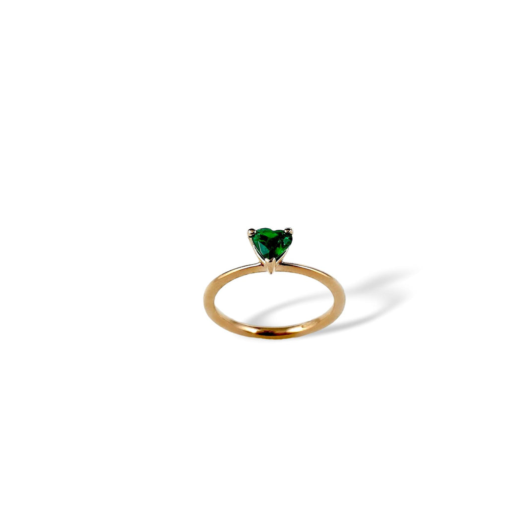 Anello da donna con cuore smeraldo