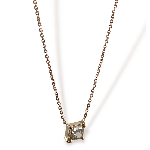 Ciondolo Donna in Oro con Diamante Fancy