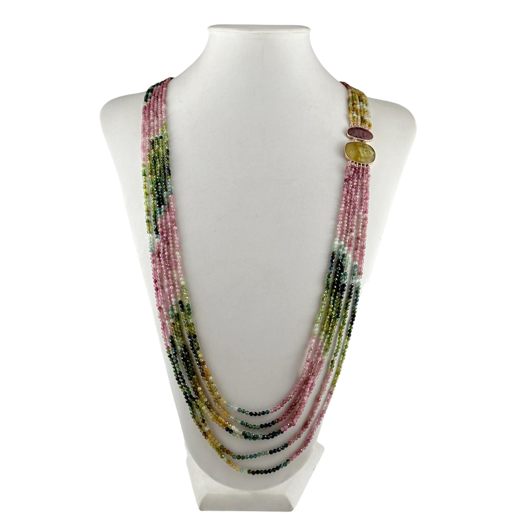 Collana con tormaline e zaffiri